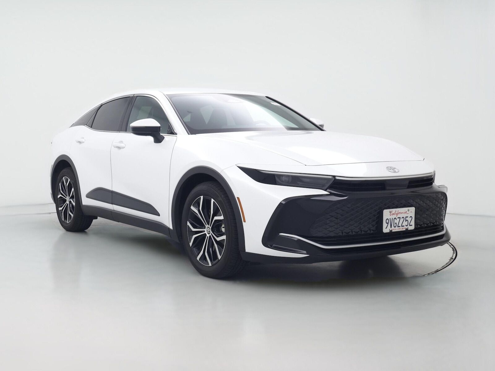 2025 TOYOTA CROWN