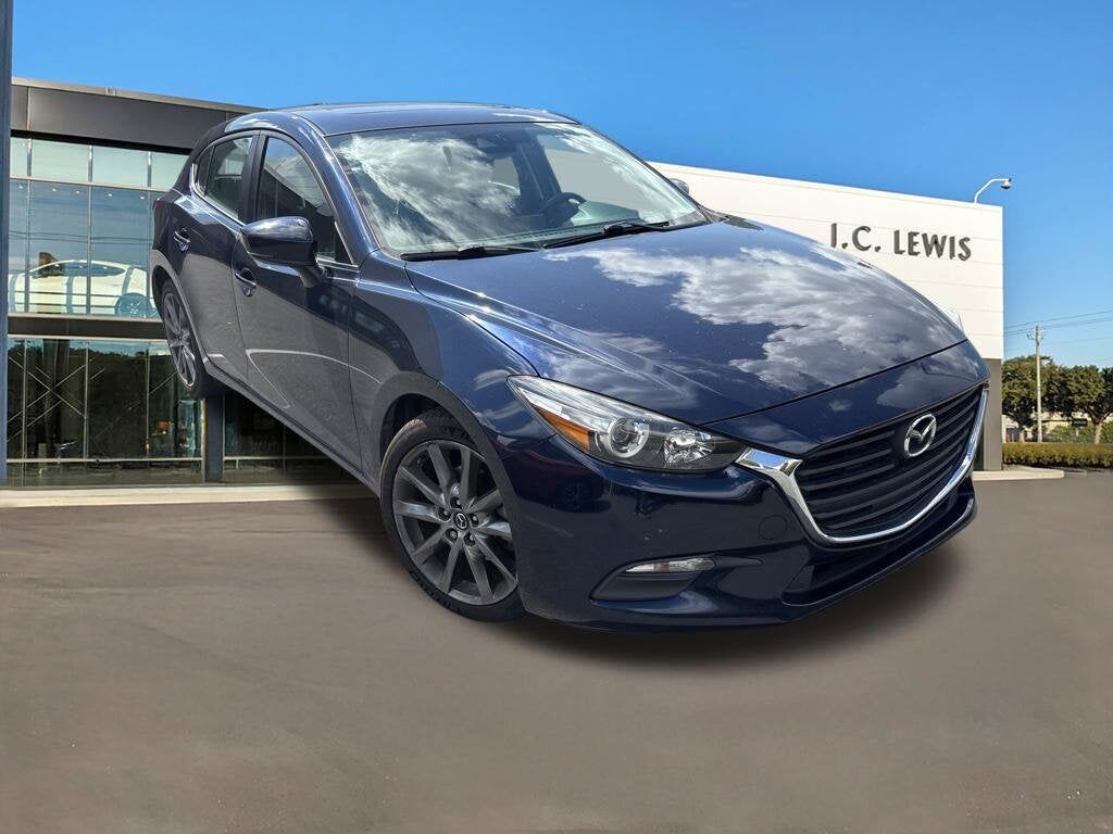 2018 MAZDA Mazda3