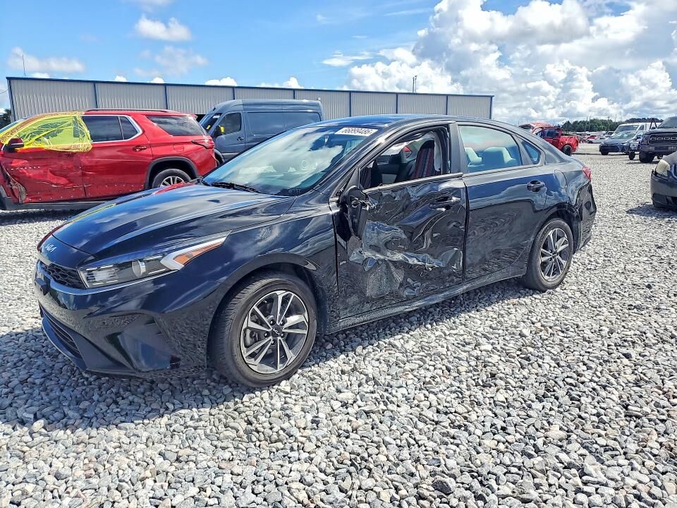 2023 KIA Forte