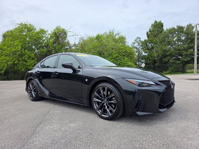 2025 LEXUS IS