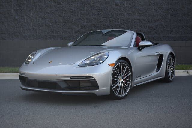 2025 PORSCHE 718