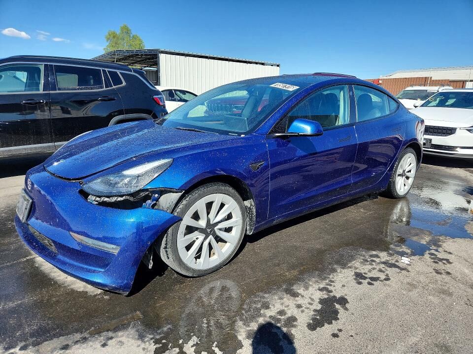 2022 TESLA Model 3