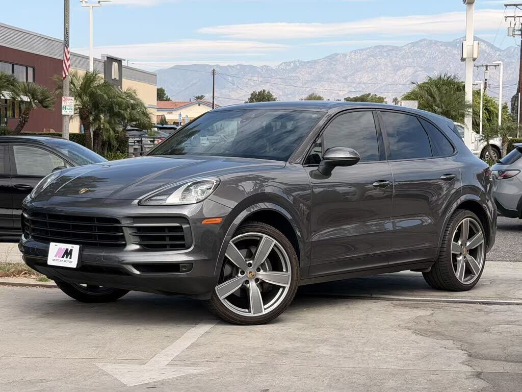 2019 PORSCHE Cayenne