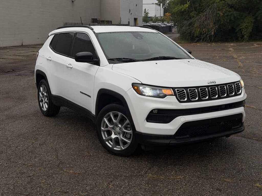 2024 JEEP Compass