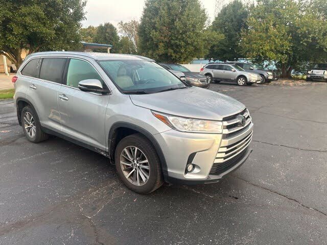 2019 TOYOTA Highlander