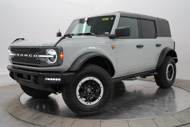 2024 FORD Bronco