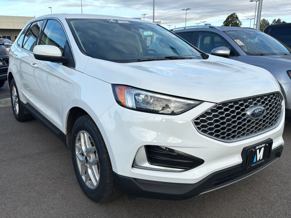 2023 FORD Edge