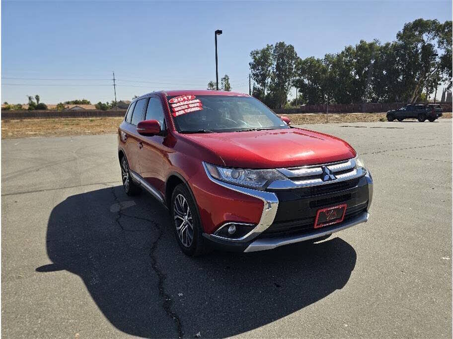 2017 MITSUBISHI Outlander