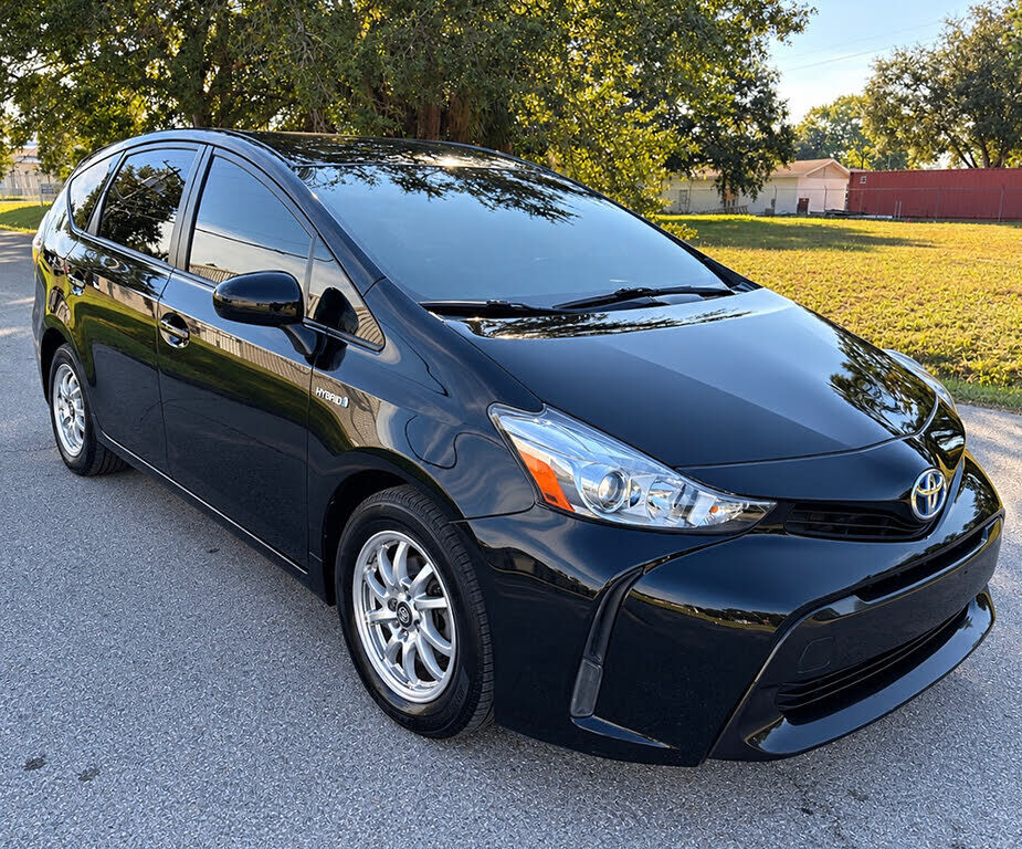 2017 TOYOTA Prius