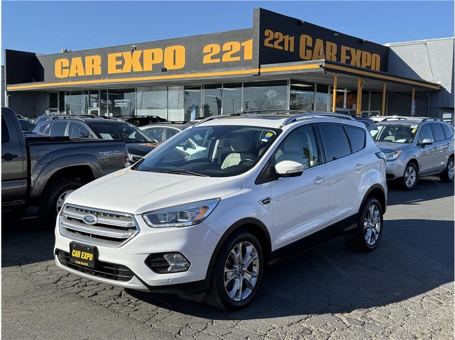 2017 FORD Escape
