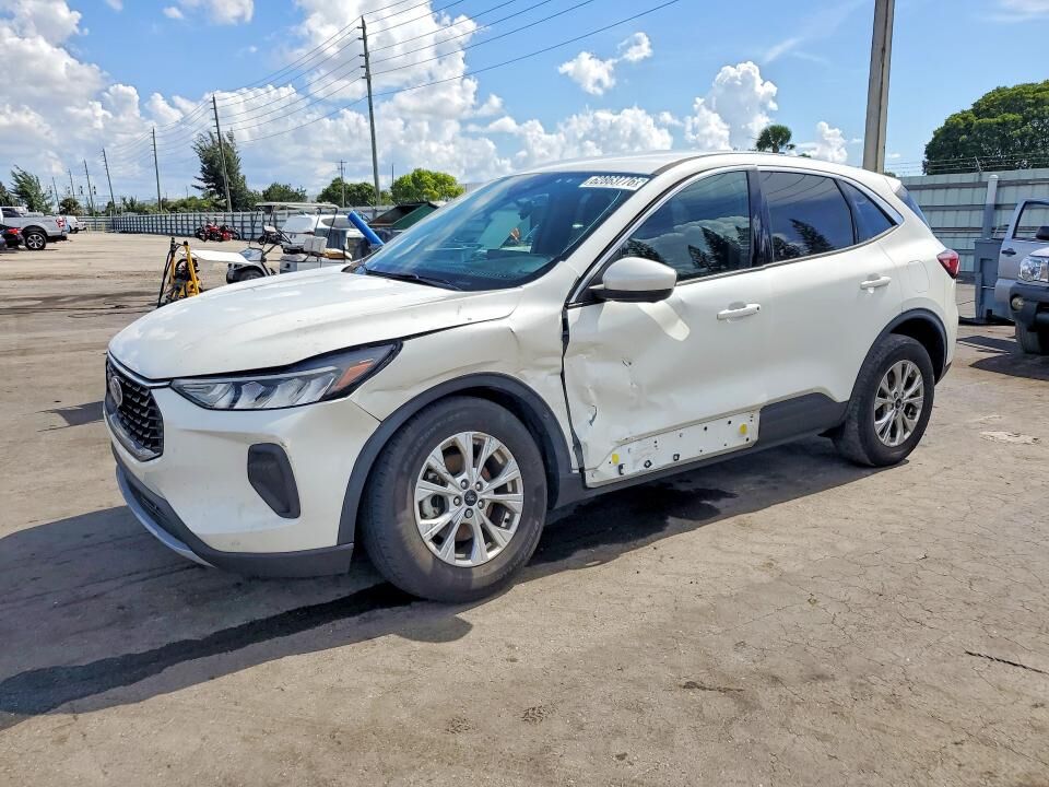 2023 FORD Escape