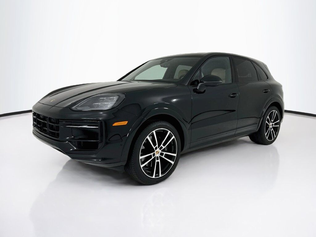 2025 PORSCHE Cayenne