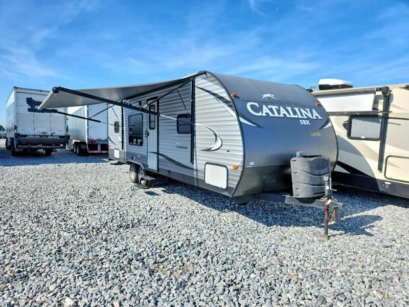 2017 FOREST RIVER Catalina