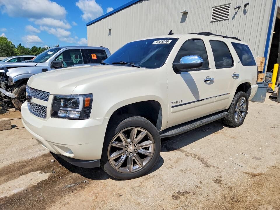 2014 CHEVROLET Tahoe