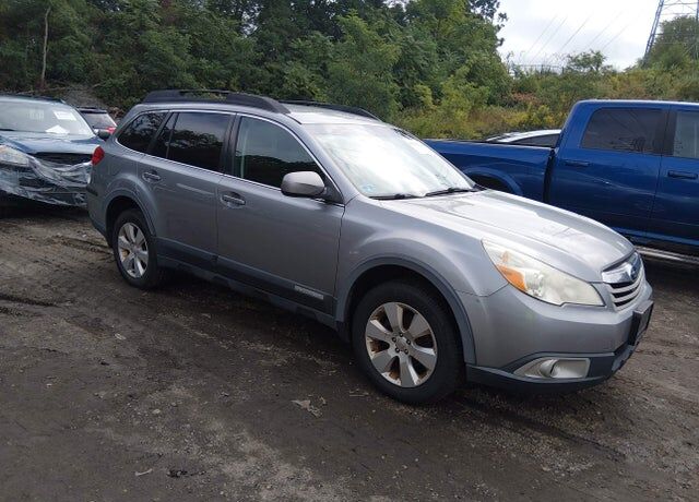 2011 SUBARU Outback