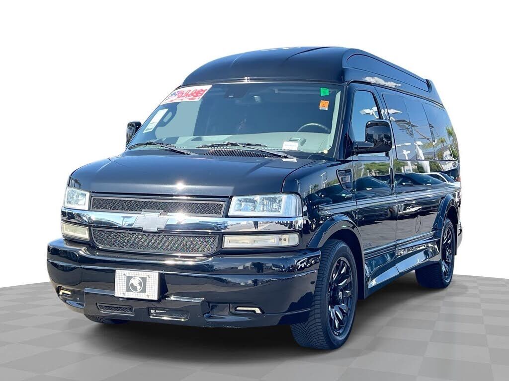 2024 CHEVROLET Express