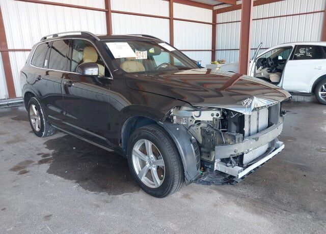 2018 VOLVO XC90
