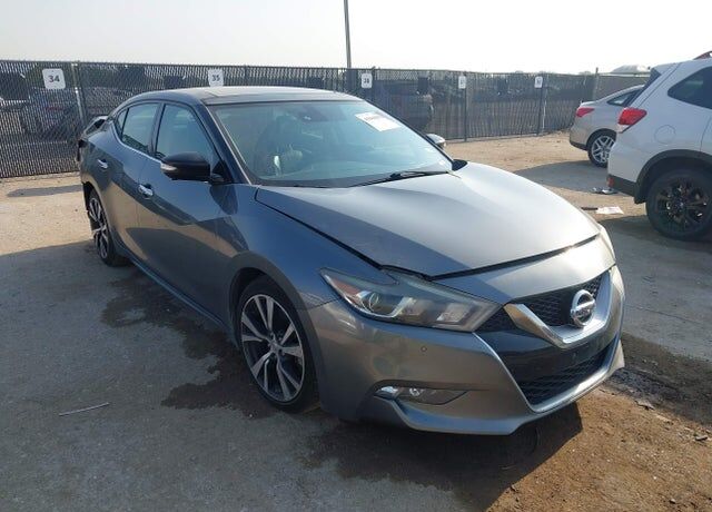 2017 NISSAN Maxima