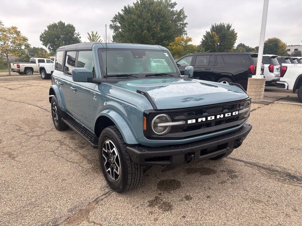 2022 FORD Bronco