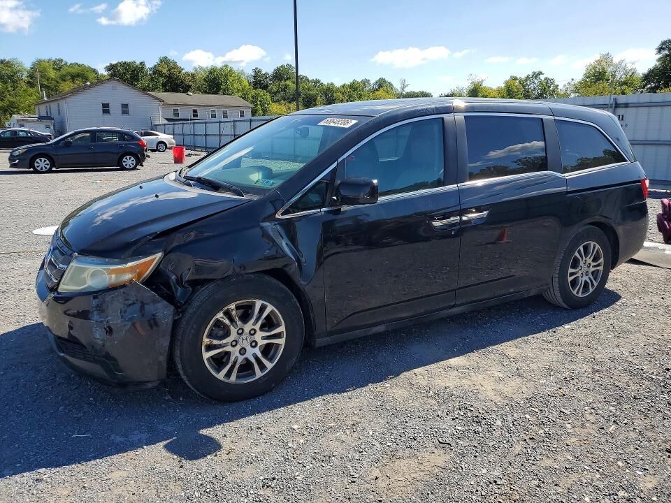 2013 HONDA Odyssey