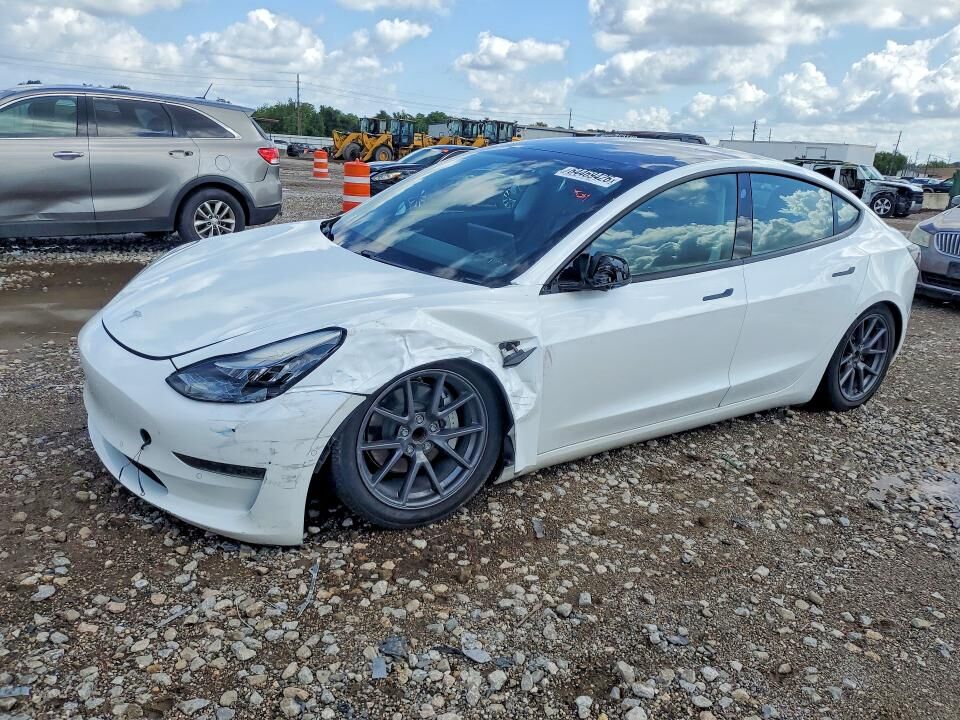 2021 TESLA Model 3