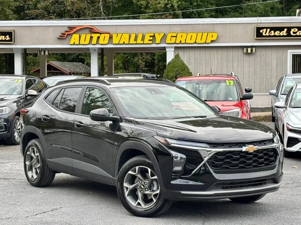 2026 CHEVROLET Trax