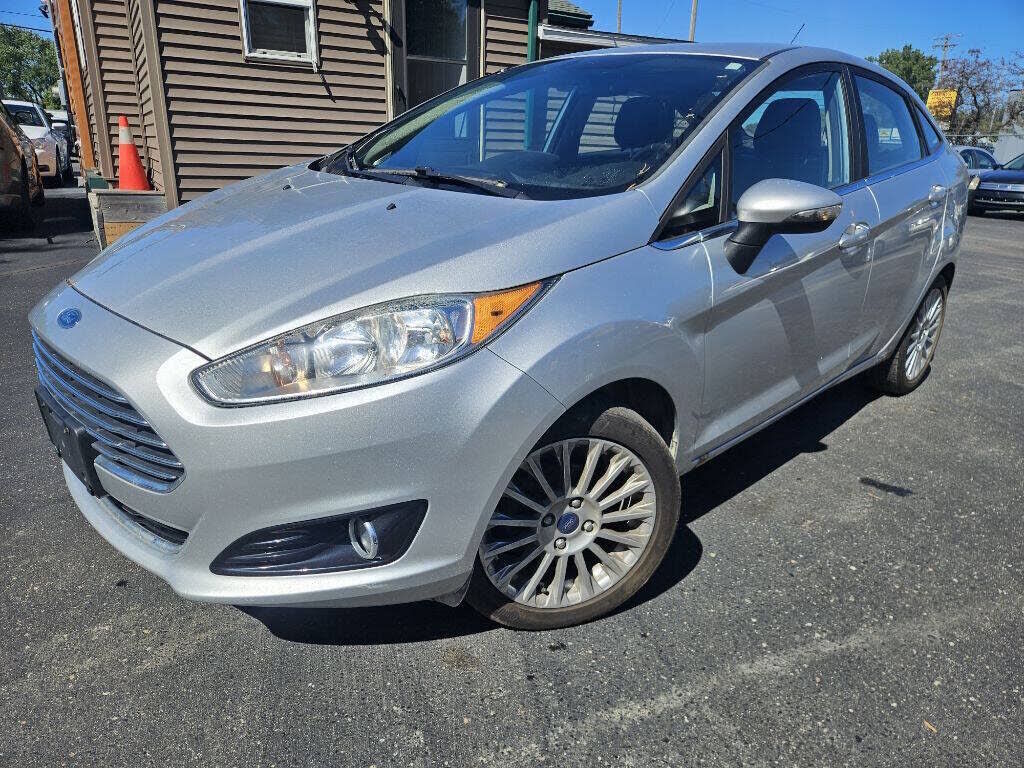 2015 FORD Fiesta