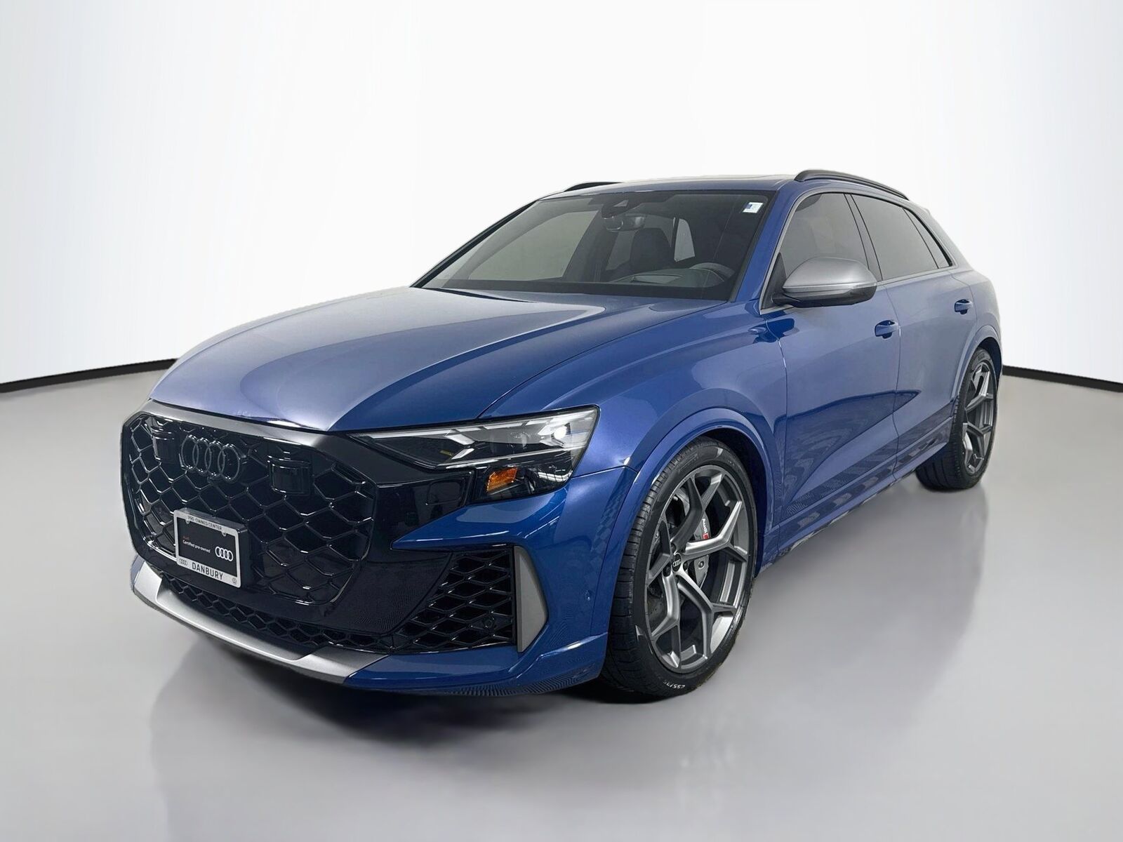 2025 AUDI RS Q8