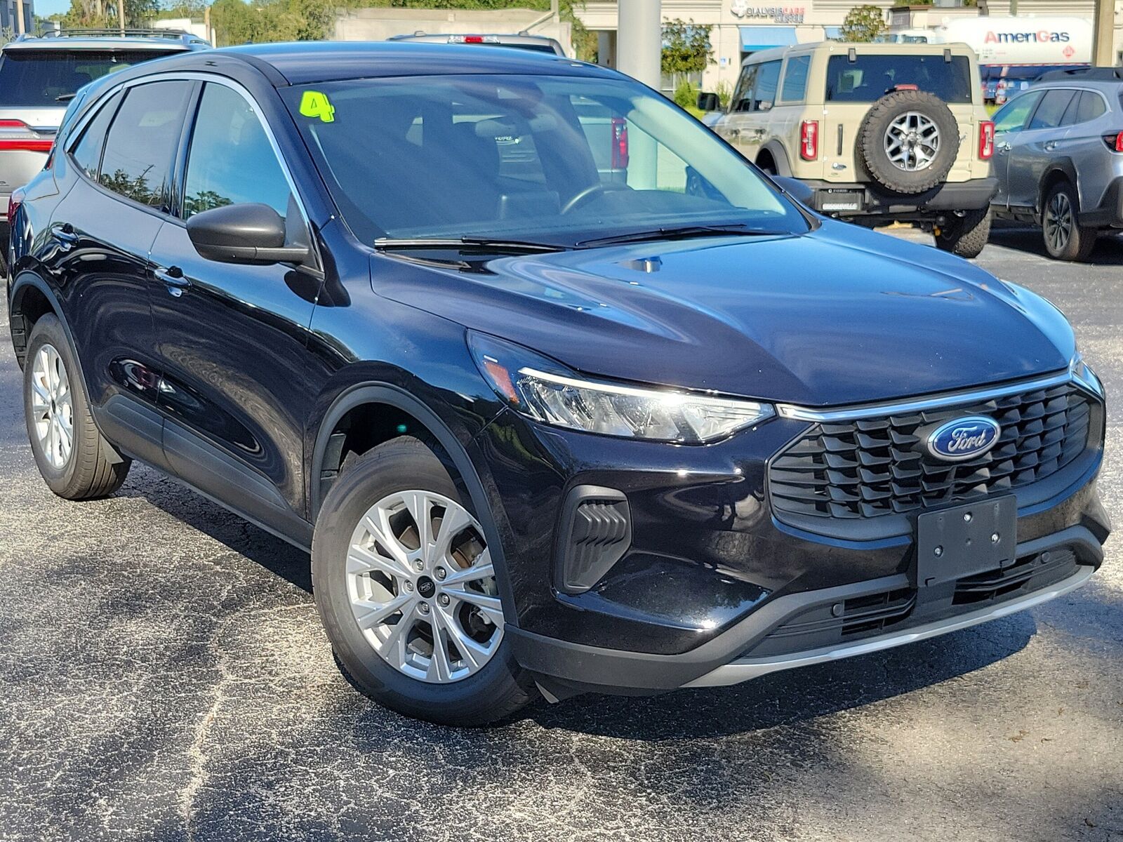 2024 FORD Escape