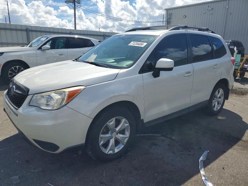 2015 SUBARU Forester