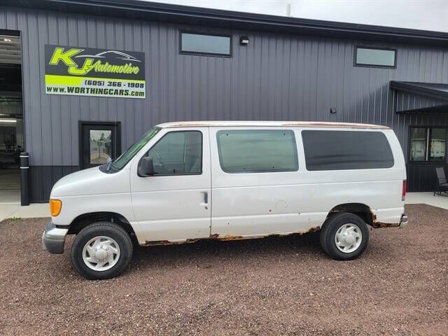 2004 FORD E-350