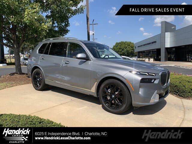 2023 BMW X7