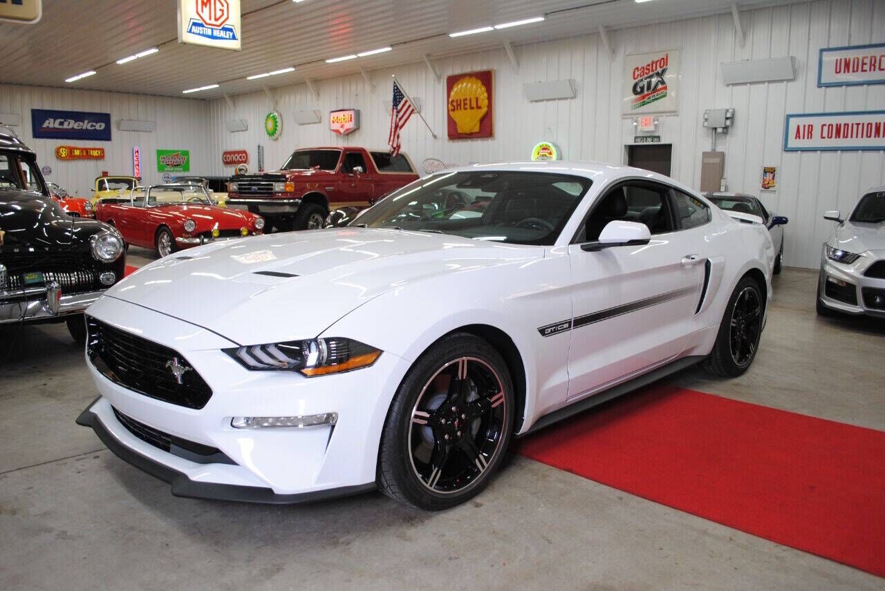 2021 FORD Mustang