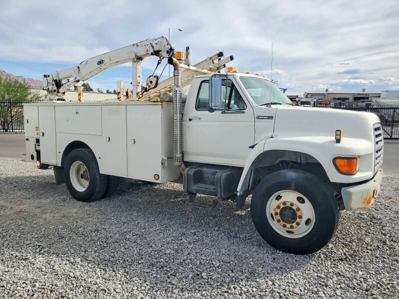 1997 FORD F-800