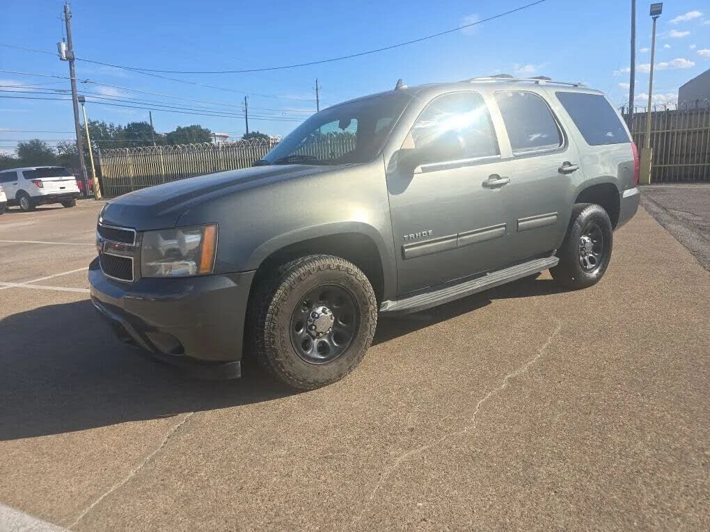 2011 CHEVROLET Tahoe