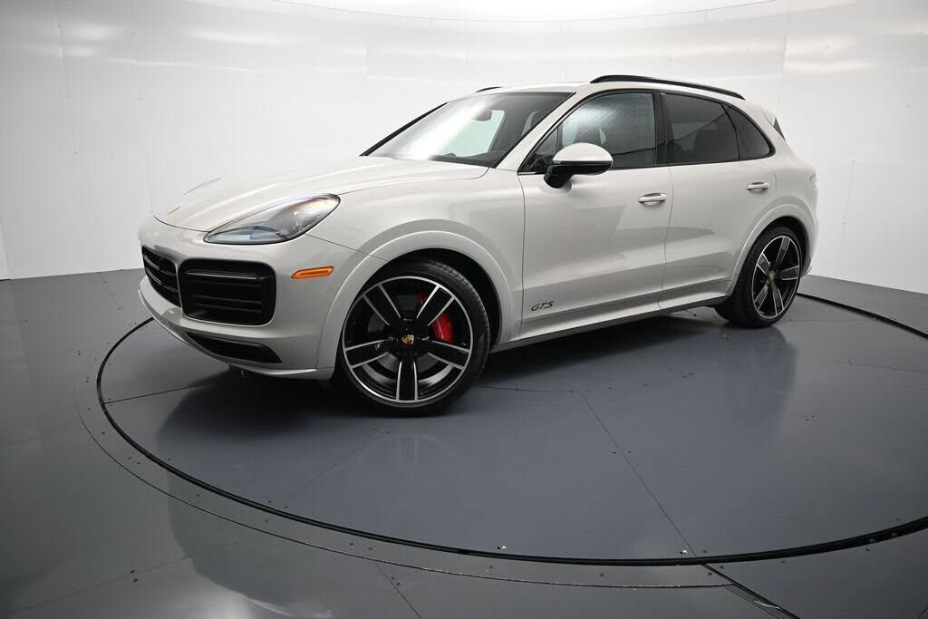 2021 PORSCHE Cayenne