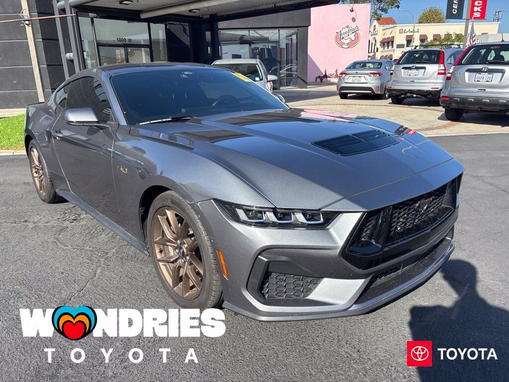 2025 FORD Mustang