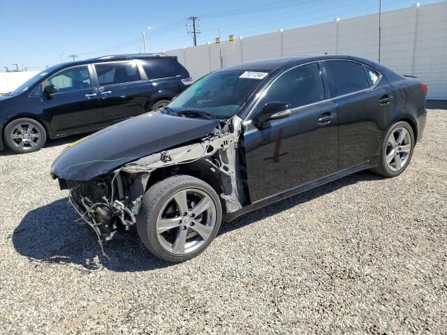2013 LEXUS IS