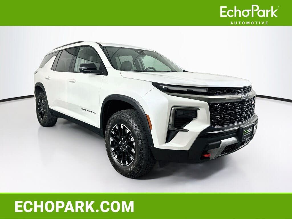 2025 CHEVROLET Traverse