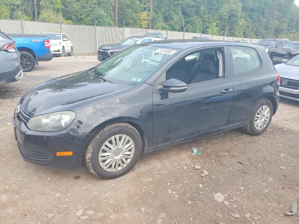 2013 VOLKSWAGEN Golf