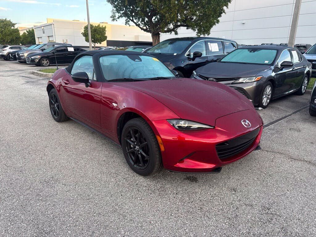 2025 MAZDA MX-5