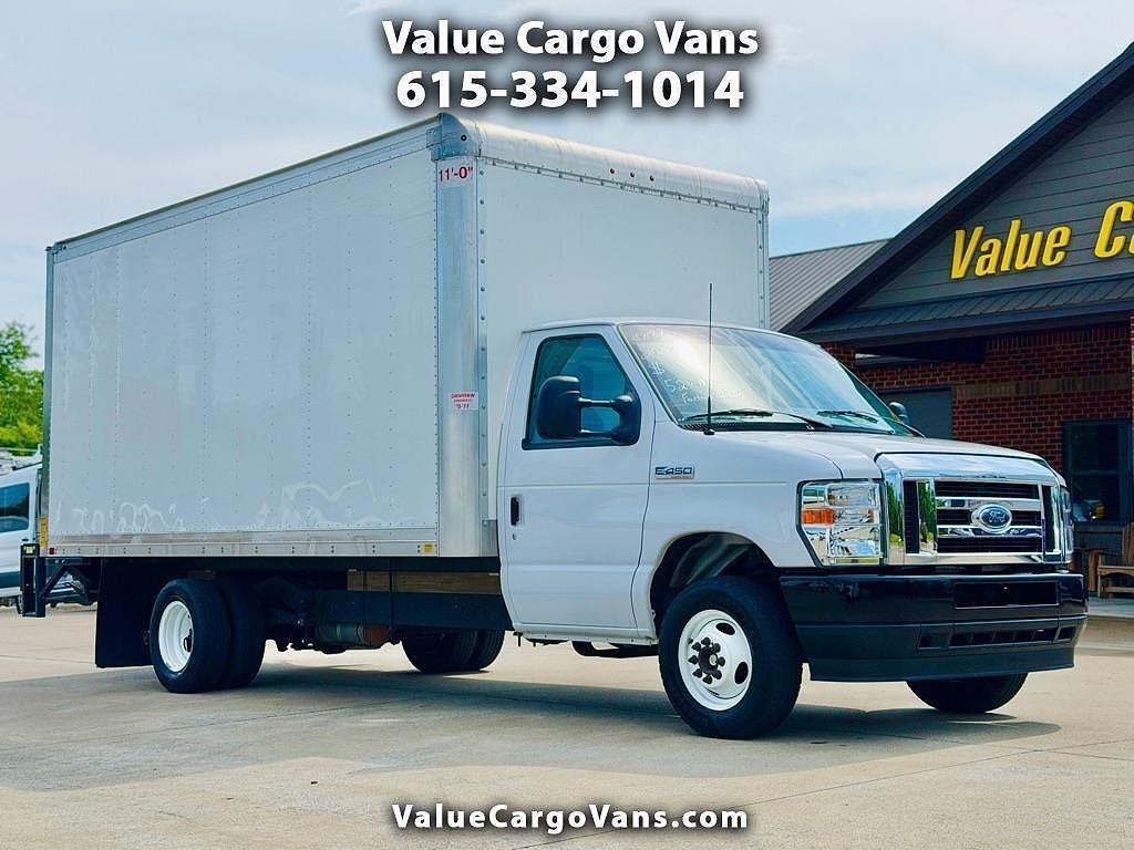 2024 FORD E-350