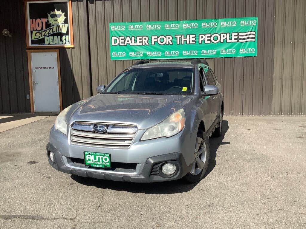 2013 SUBARU Outback