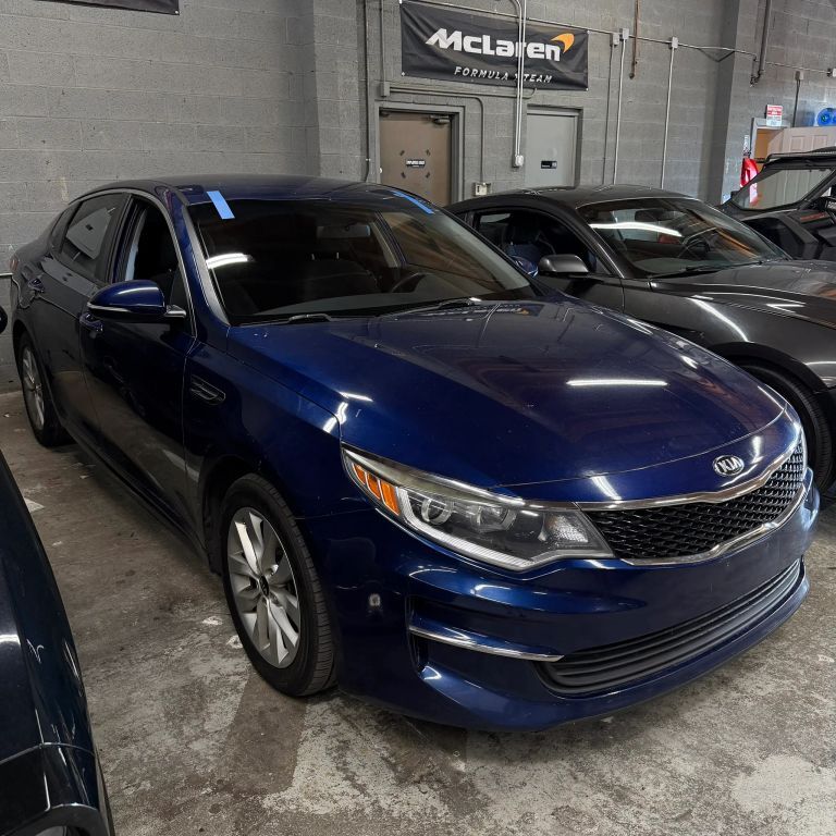 2017 KIA Optima