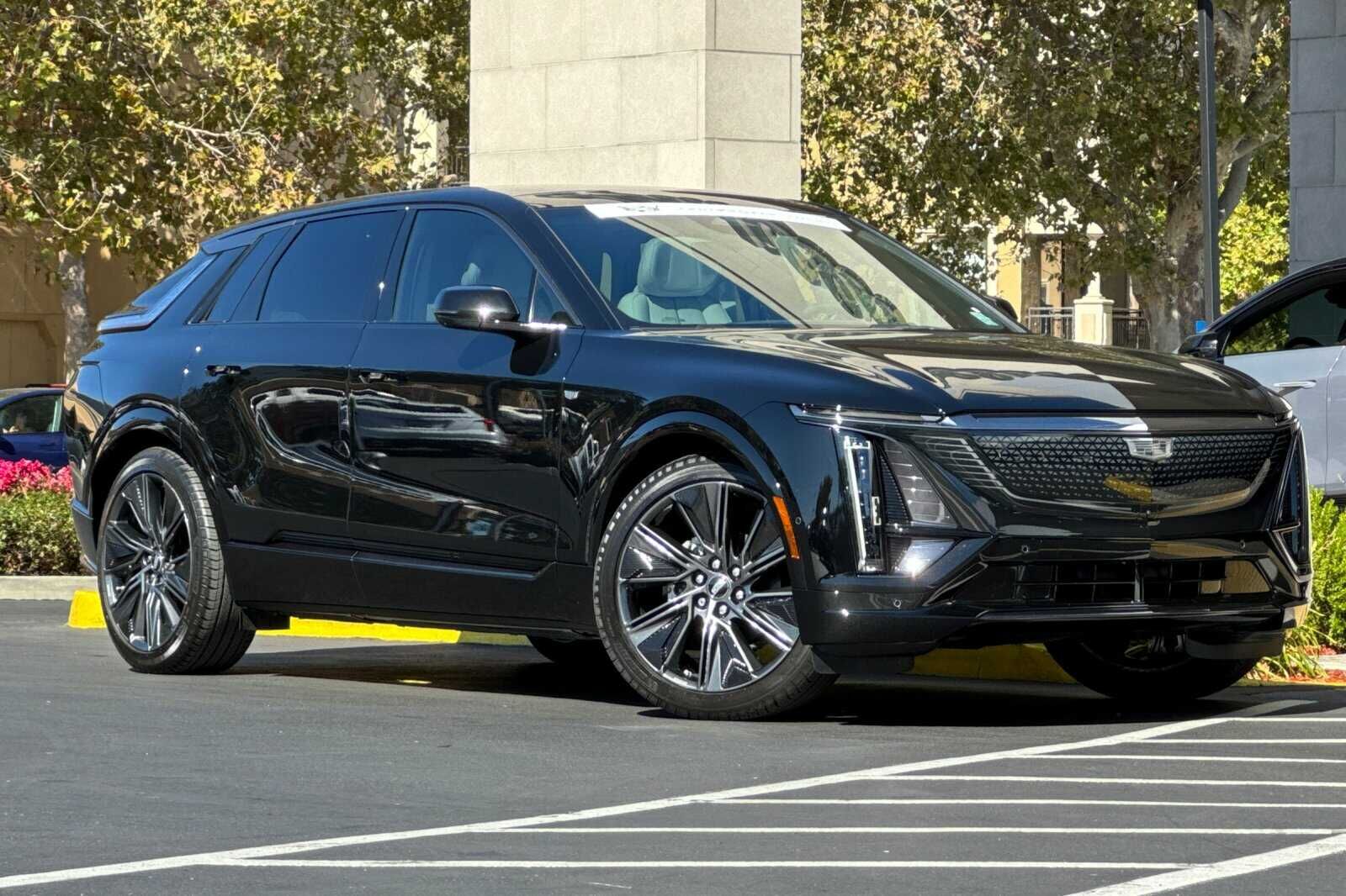 2024 CADILLAC Lyriq