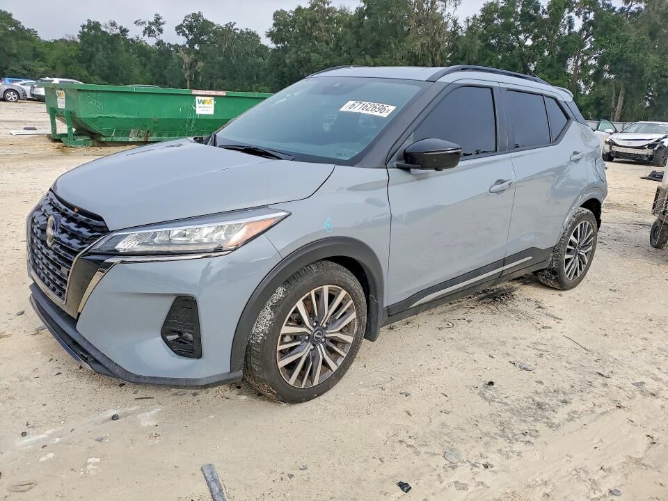 2023 NISSAN Kicks