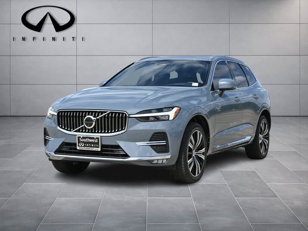 2022 VOLVO XC60
