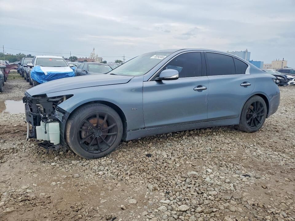 2016 INFINITI Q50