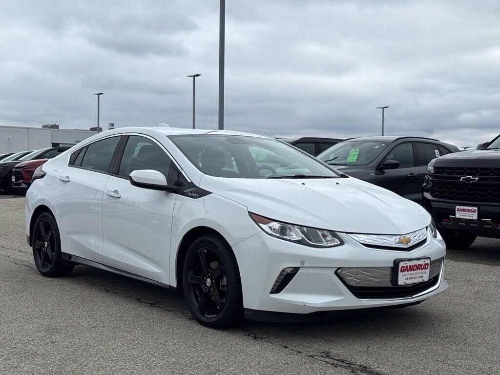2017 CHEVROLET Volt