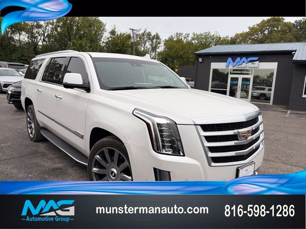 2018 CADILLAC Escalade ESV